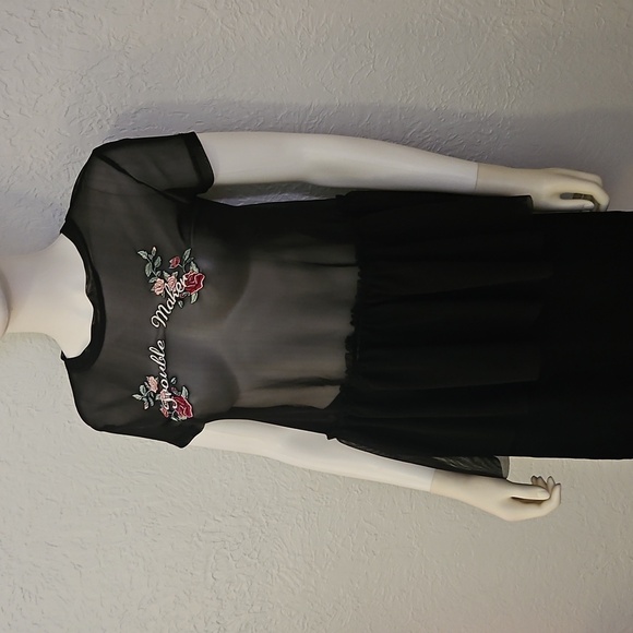 Vtg ARIZONA JEAN Co. Black Sheer Mesh Ruffle Trouble Maker Embroidered Top - Picture 3 of 7